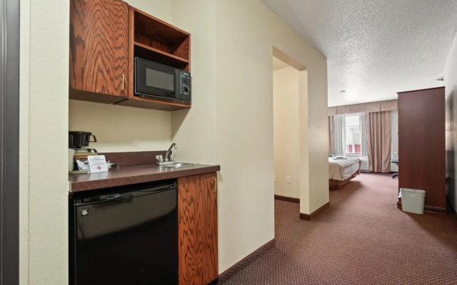 Stay USA Hotel & Suites