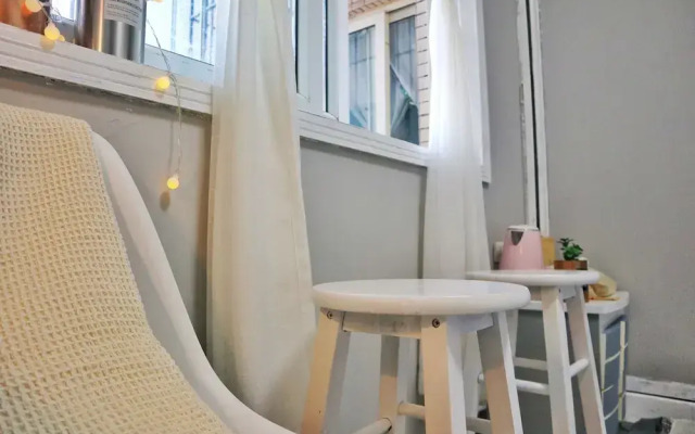 Qing Apartment Happiness