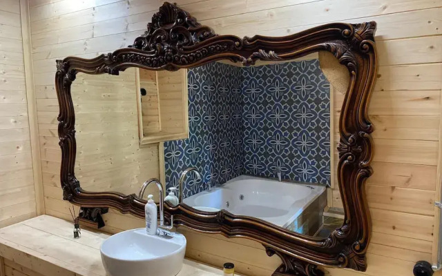 Latibule Adahan Guest House