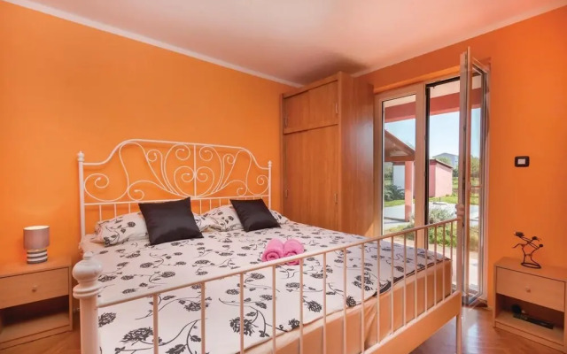 Stunning Home in Fazana With Wifi and 5 Bedrooms