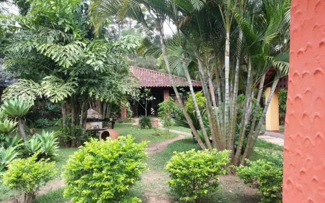 Pousada Cata Branca