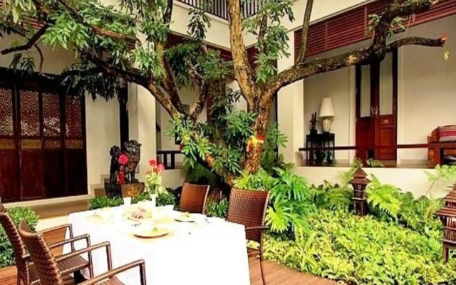 Baan Klang Wiang Hotel