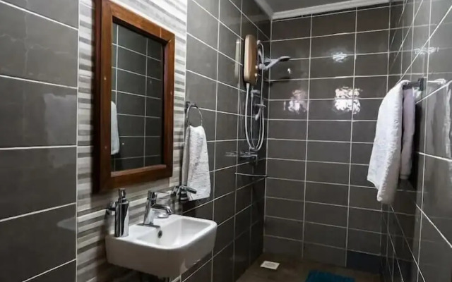 Karen Brooks View Palace 2 Bedroom Apartments