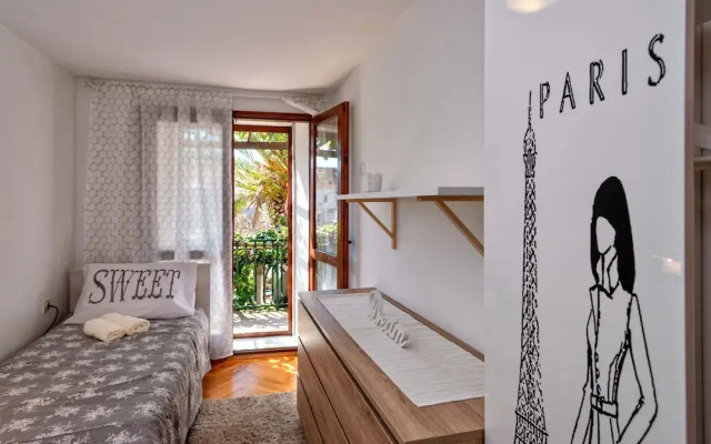 House Darina