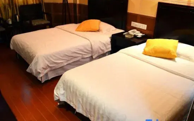 Yinruilin Express Hotel