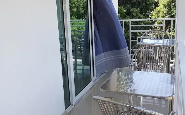 Riverside Hotel