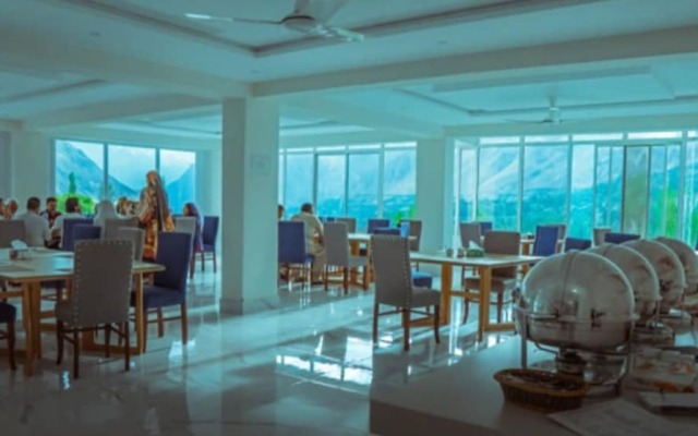 Hilltop Hotel Hunza