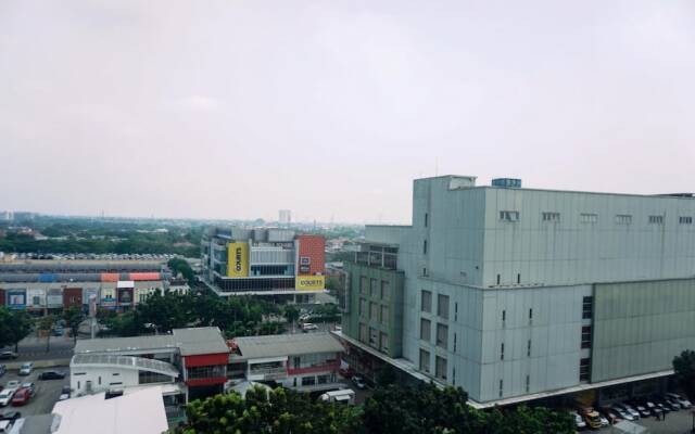 Luxury And Modern Studio At Transpark Bintaro Apartment