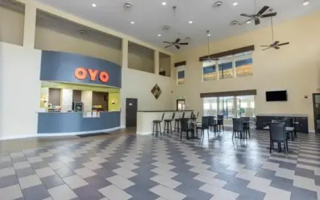 Quality Inn & Suites West Waterpark
