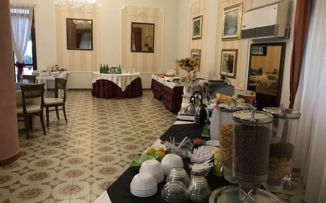Eden Park Hotel