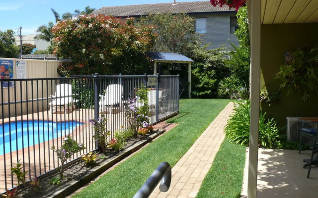 Sandpiper Holiday Units