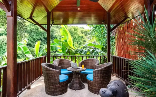 Chaba Pool Villa