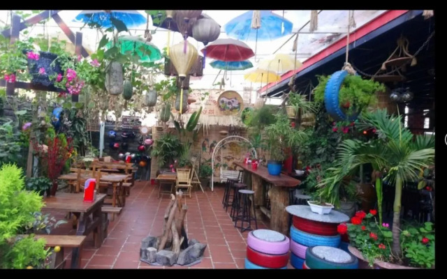 Redhouse Backpacker Hostel