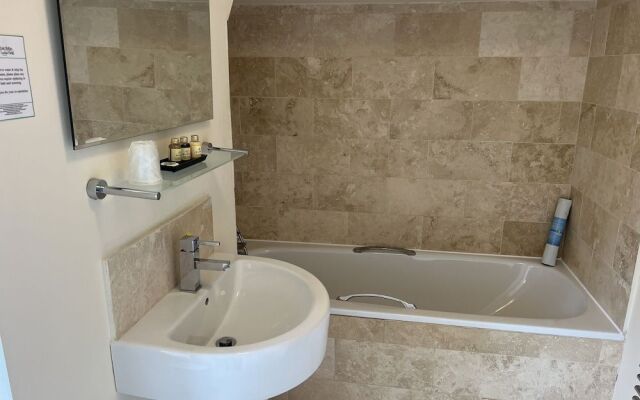 East Ayton Lodge Hotel