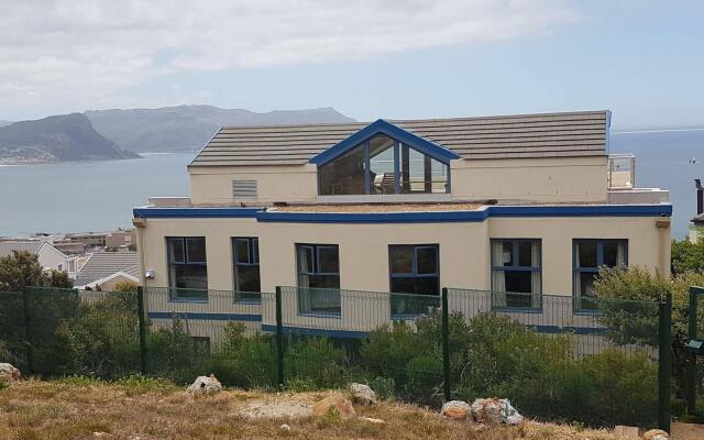 Magellans Hotel