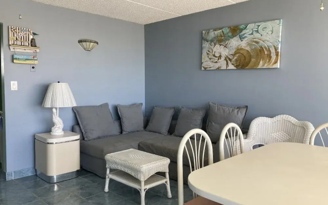 Le Boot Oceanfront Suites