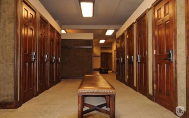 Snowmass_village_3bd_gen_c