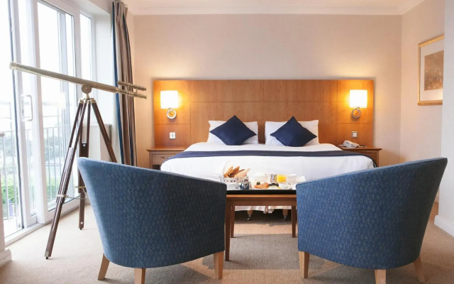 Harbour Heights Hotel