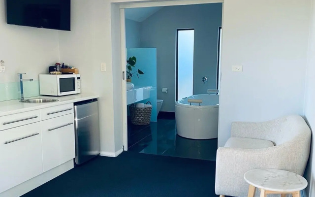 Hideaway Studio Accommodation