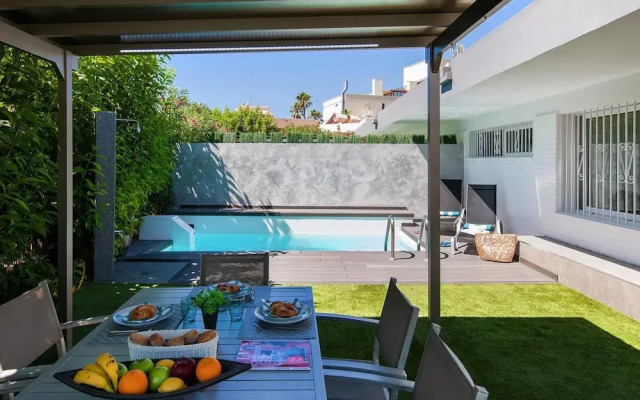 Bungalow in San Agustin With Pool