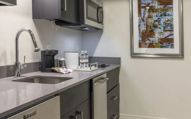 The Jung Hotel and Residences