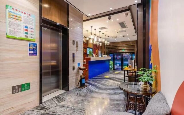 CHEERMAY HOTELS (Guangzhou Pazhou Exhibition Center Chigang Metro Station)