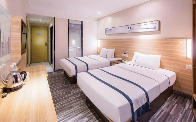 City Comfort Inn Shenzhen Longhua Bus Station Qinghu Metro Station