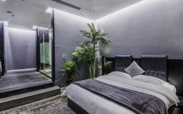 Harcourt Shangshehui Hotel