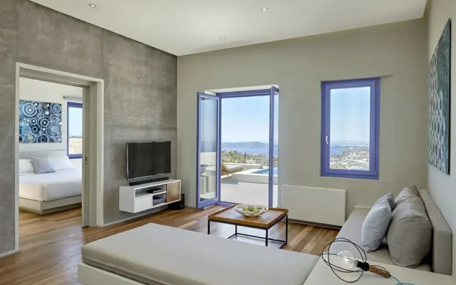 Santorini Sky, Luxury Resort