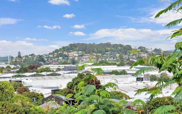 Kingsland Contemporary 2BR with Carpark