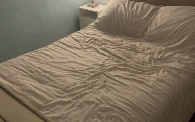 Edinburgh City Escape - Large 1 Bedroom Apartment