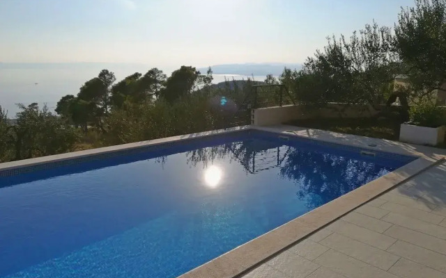 House Arija