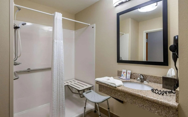 Holiday Inn Express Alpharetta - Roswell by IHG