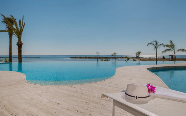 Lebay Beach Hotel