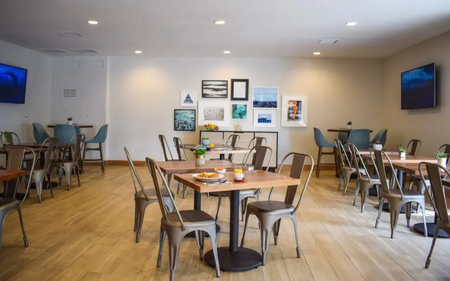 Beachside Inn