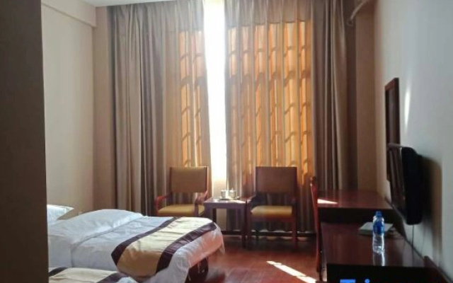 Shilin Hotel (Wenshan North Bus Station Qihua Square Branch)