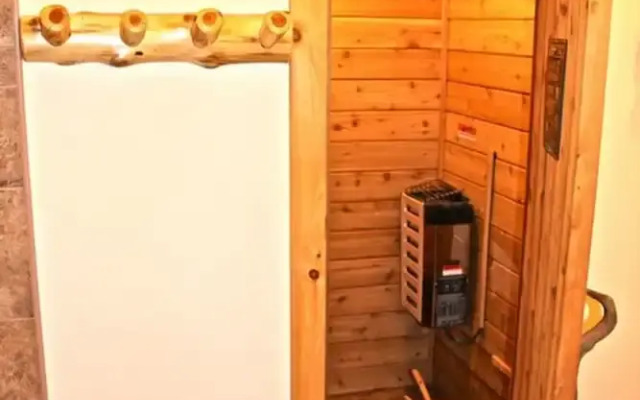 Adirondack Lodge Retreat Secluded Mountain Location