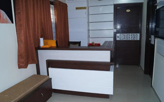 Shri Akshar Hotel