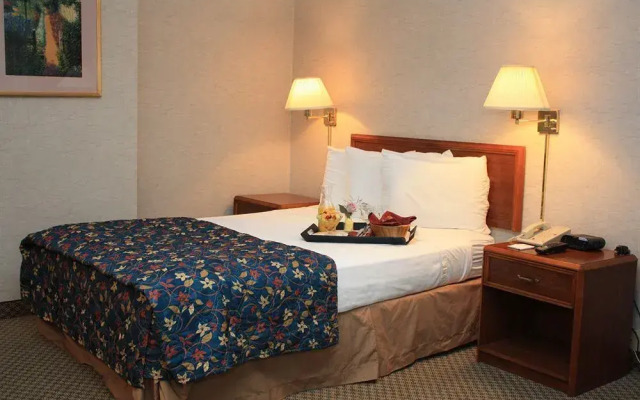Holiday Inn Louisville-i-65 South-airport