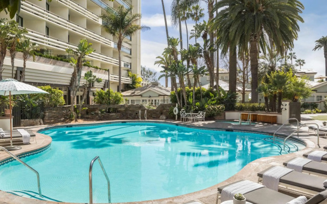 Fairmont Miramar Hotel