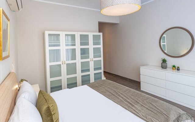 Prime Select The Crown