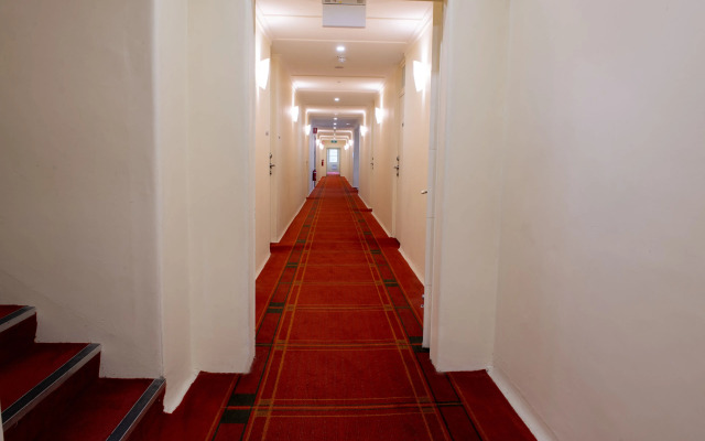 Linaker Art Deco Motel