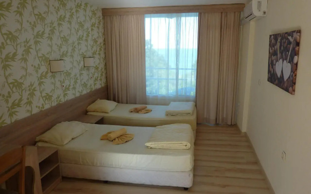 Hotel Zarya