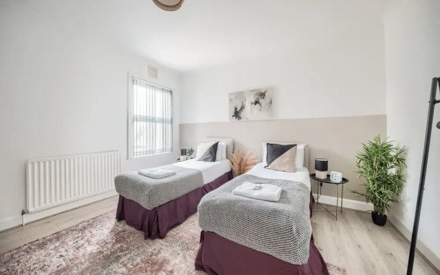 Sleeps7-pet&familyfriendly With Parking
