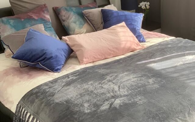 Your Home in Warsaw - Apartment Stegny- Mokotow