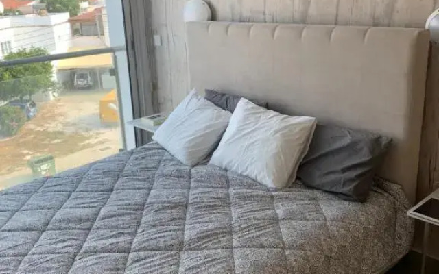 One-bedroom beach apartment, 30m from the best beach