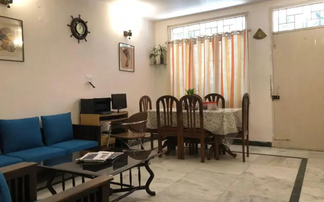 Sailors Home - C6, Vasant Kunj