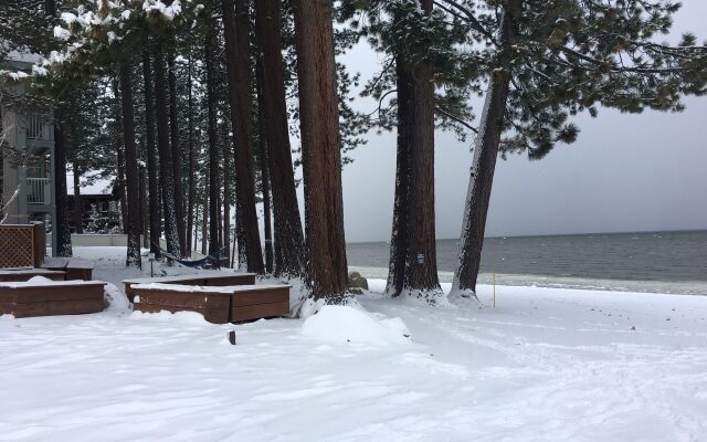 Beach Retreat & Lodge at Tahoe