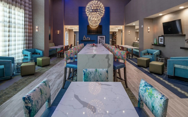 Hampton Inn & Suites Dallas/Plano Central