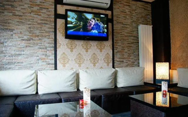 Hi-Life Family Hotel